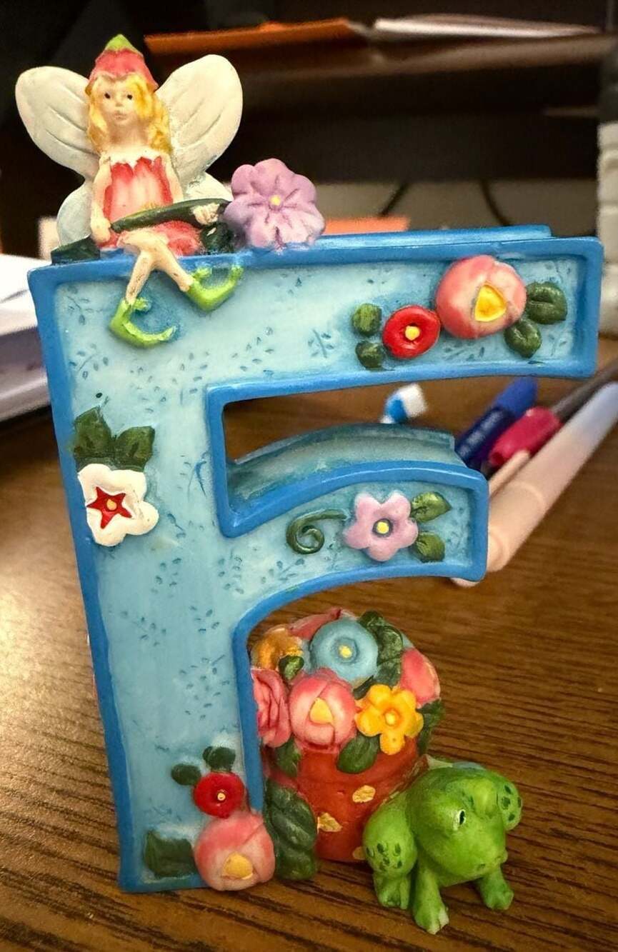 Vintage 1999 Mary Engelbreit Resin Alphabet Letter F Figurine with Fairy and Fro